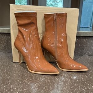 Steve Madden Glossy Brown Heeled Boots